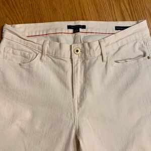 Tommy Hilfiger Greenwich Ankle. Cream denim. Size 12.